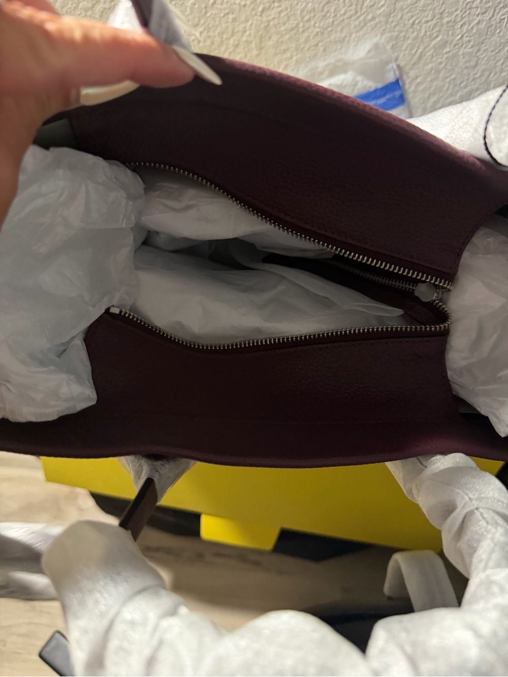 Marc Jacobs Women's Wine Red Workwear The Tote - Picture 4 of 5